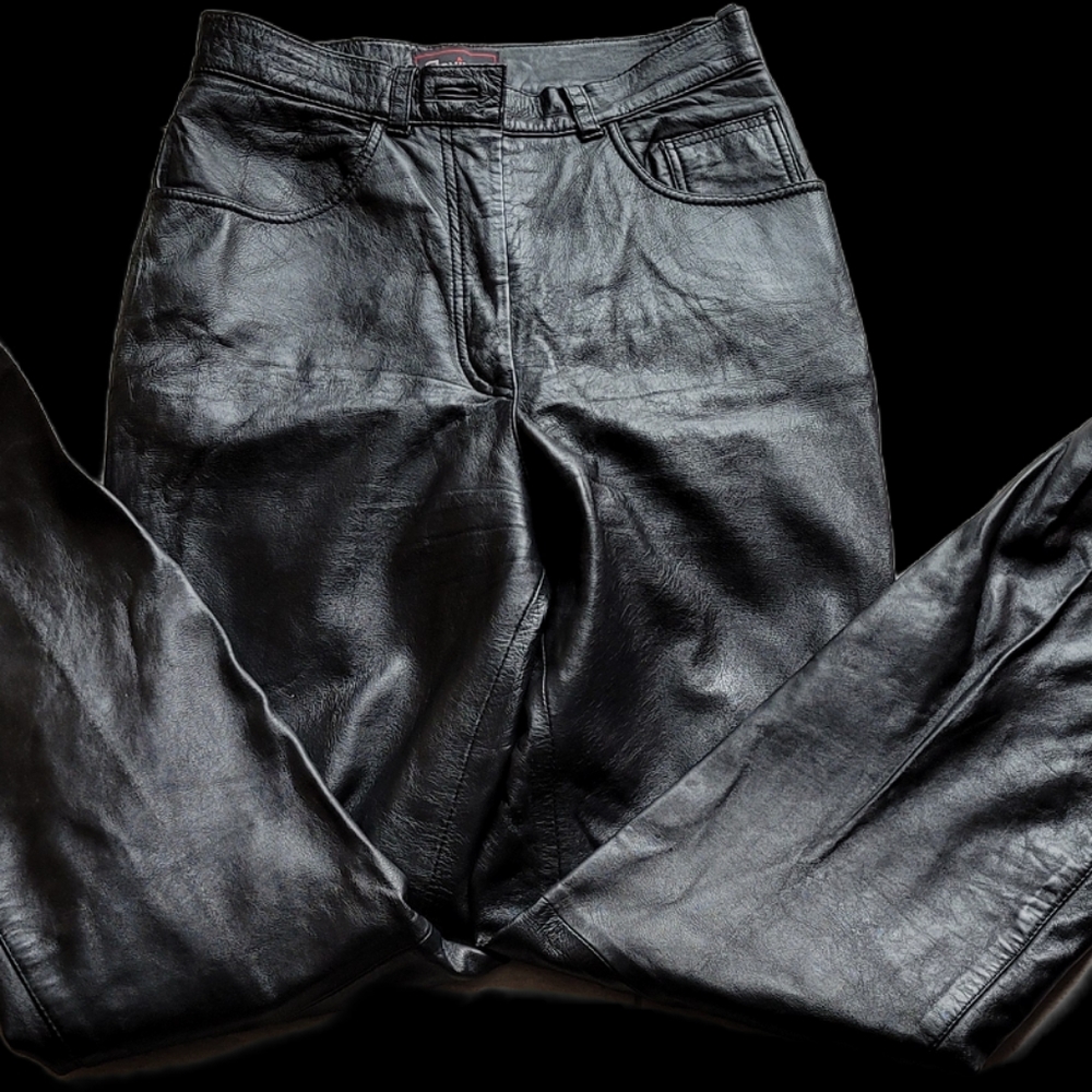 Bovine leather pants.  Size 10  100 percent lambskin.  Lined